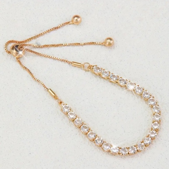 🍀Elegant luxuria cz adjustable bracelet gold tone - Picture 5 of 5